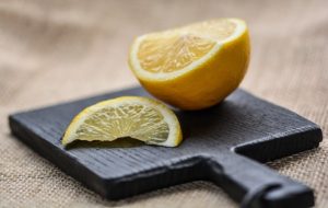 comment enlever les points noirs avec du citron